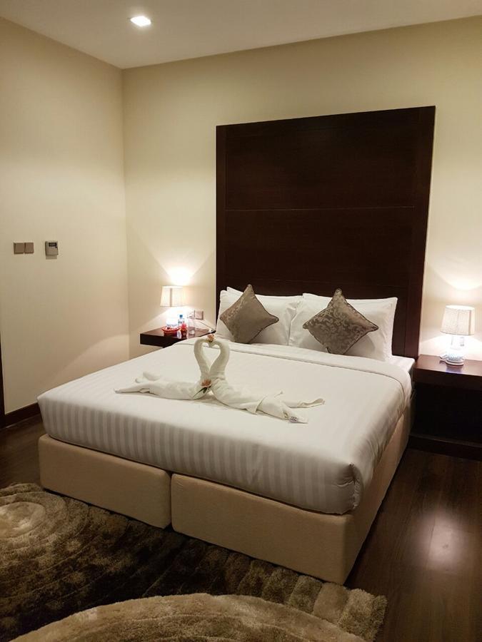Cielo Tower Aparthotel Manama Exterior photo